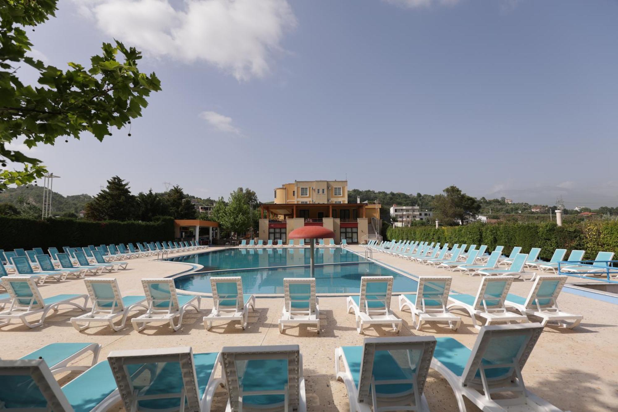 Mema Resort Mirash Luaran gambar